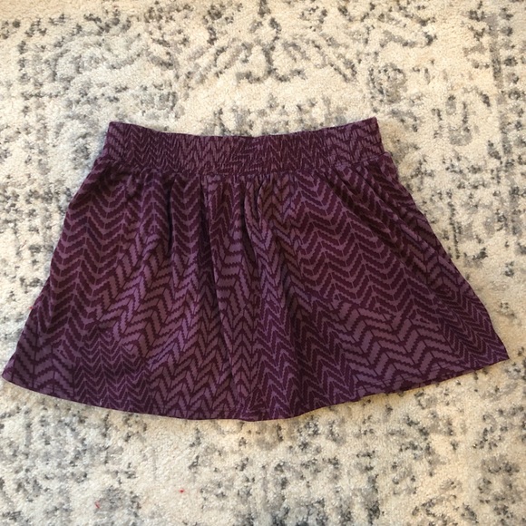 Forever 21 Purple Knit Pattern Skirt Size Medium - Picture 5 of 7